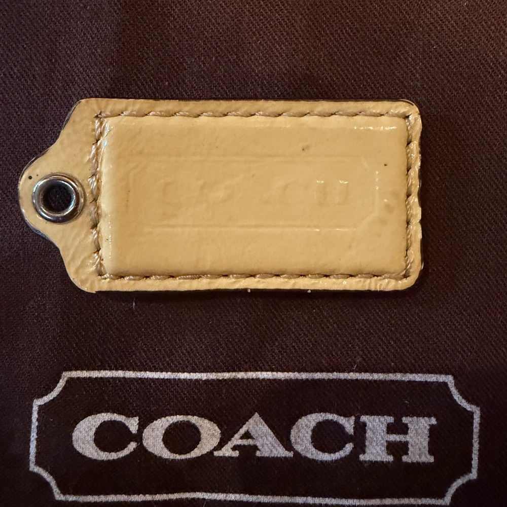 Coach Hang Tag